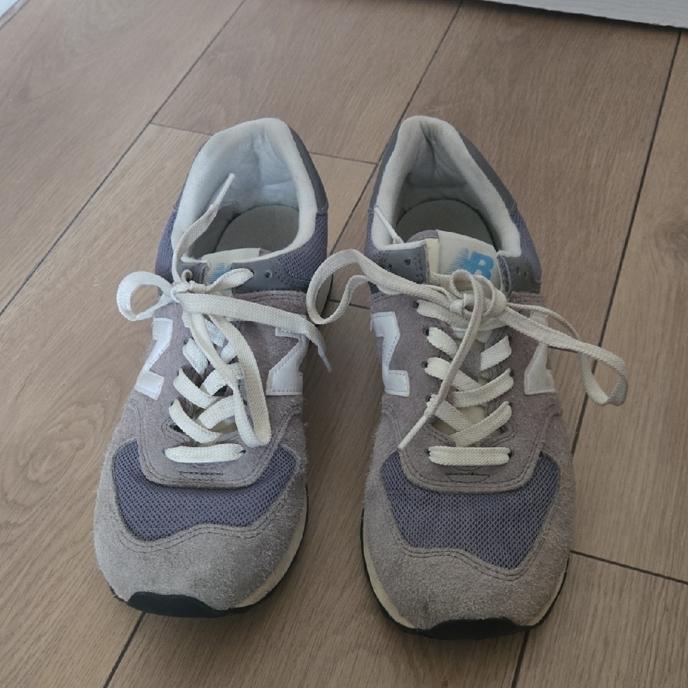 NEW BALANCE 574 Sneakers Sz Mens 9